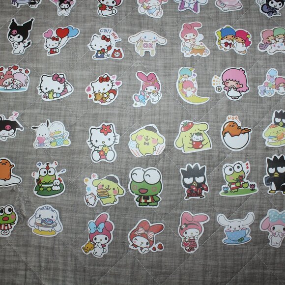 Lot of 50 Matte Hello Kitty & Friends Stickers - Picture 4 of 5